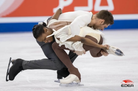 Ice Gallery Skates U.S.